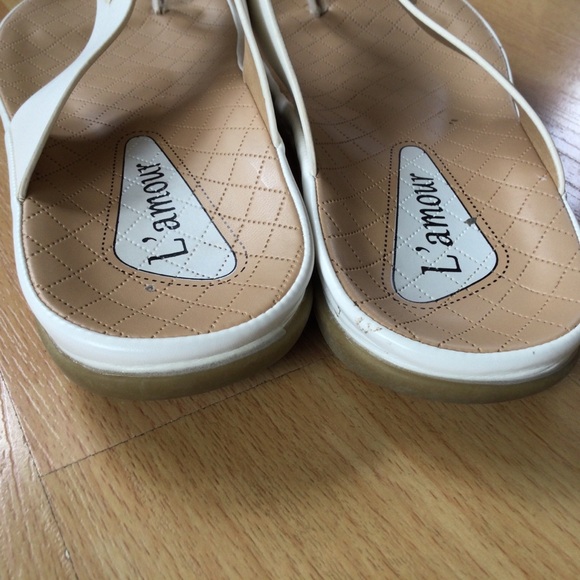 White Sandals  L' Amour Size 39 Dressy  Leather - Picture 9 of 10